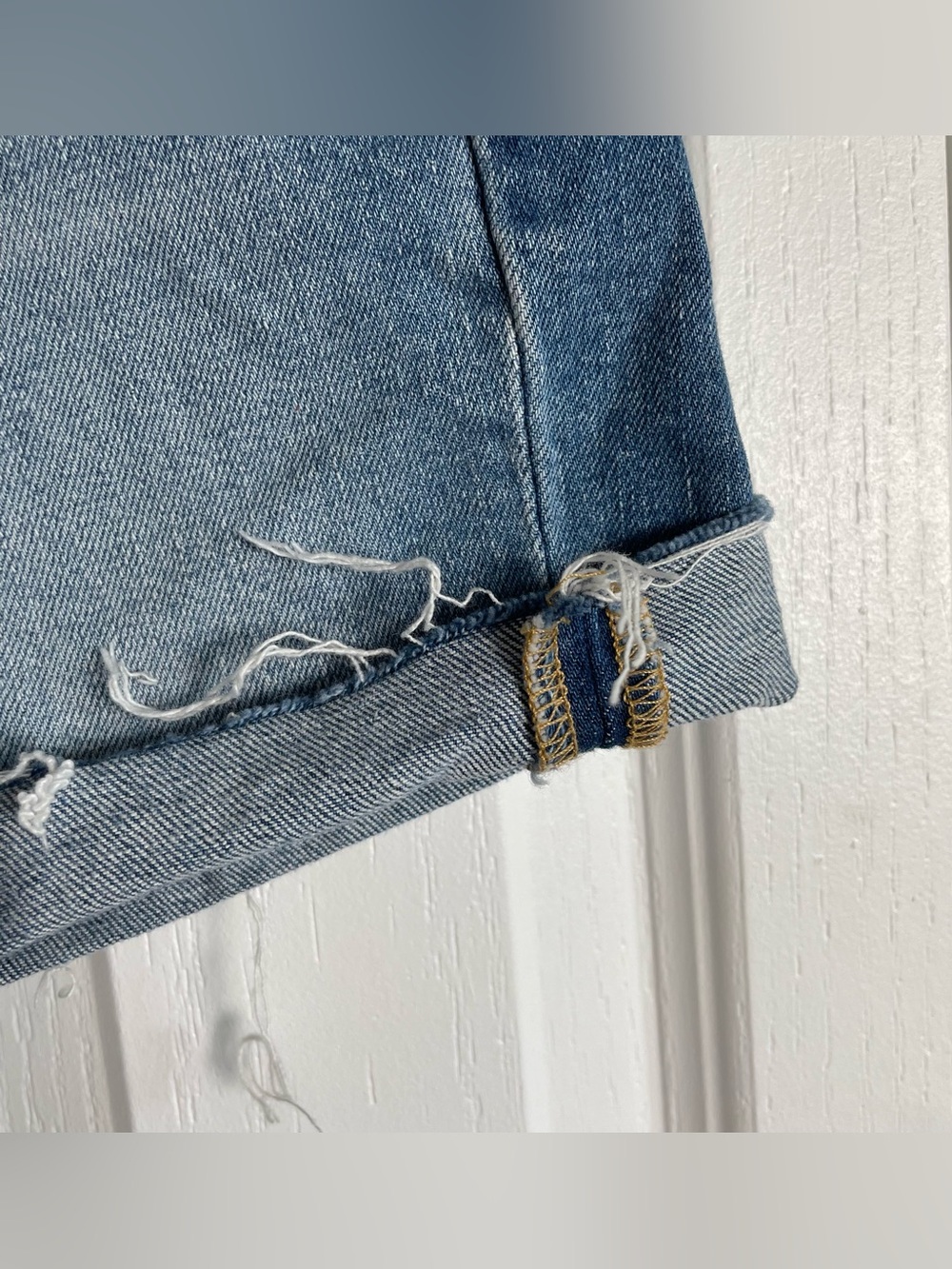 Gap 5” Mid Rise Denim Shorts Women’s 25 | 0 Blue Cuffed Stretch Casual Preppy - Picture 4 of 13